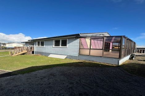 Photo of property in 7 Moncrieff Avenue, Clendon Park, Auckland, 2103