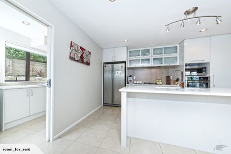 Photo of property in 22 Catlins Place, Fairview Heights, Auckland, 0632