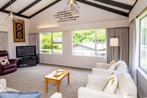 Photo of property in 37 Devon Street, Arrowtown, 9302