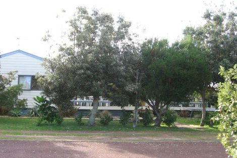 Photo of property in 2 Bagnall Place, Pauanui, Hikuai, 3579