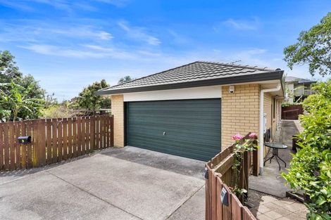 Photo of property in 3 Carling Avenue, Massey, Auckland, 0614