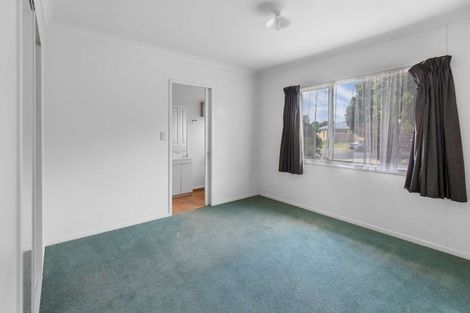 Photo of property in 19 Catalina Drive, Melville, Hamilton, 3206