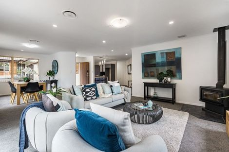 Photo of property in 28a Park Road, Glenfield, Auckland, 0629