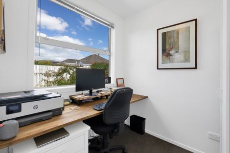 Photo of property in 77 Brooklands Road, Brooklands, New Plymouth, 4310