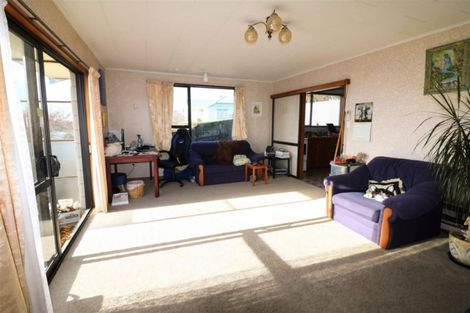 Photo of property in 1/2 Clifton Terrace, West End, Timaru, 7910