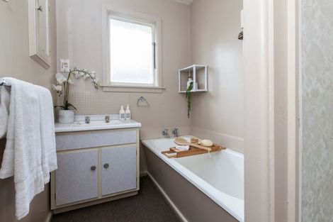 Photo of property in 15 Hounslow Street, Ilam, Christchurch, 8041