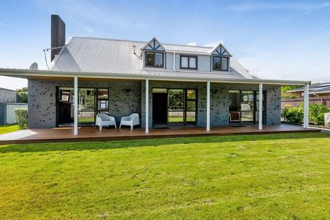 Photo of property in 76a Paynters Avenue, Strandon, New Plymouth, 4312