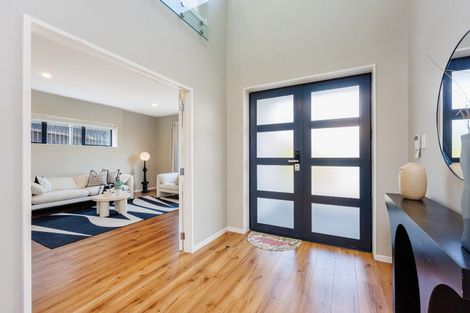 Photo of property in 11 Parkview Drive, Gulf Harbour, Whangaparaoa, 0930