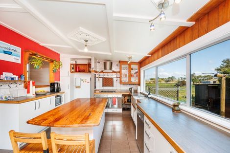 Photo of property in 573 Napier Road, Whakarongo, Palmerston North, 4470
