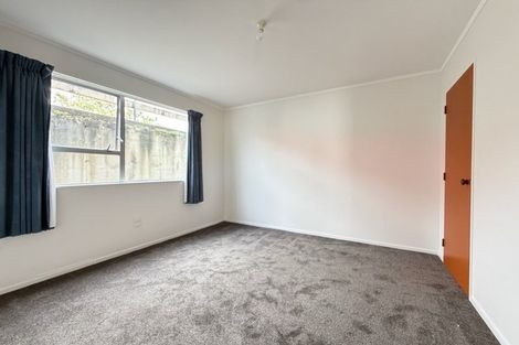 Photo of property in 9-11 Thimble Lane, Whitby, Porirua, 5024