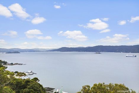 Photo of property in 75 Seatoun Heights Road, Seatoun, Wellington, 6022