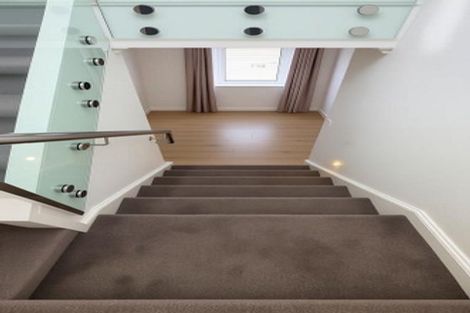 Photo of property in 421b Bucklands Beach Road, Bucklands Beach, Auckland, 2012