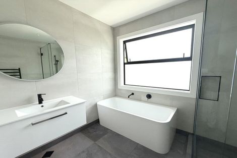 Photo of property in 52 Park Rise, Campbells Bay, Auckland, 0630