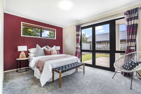 Photo of property in 49 Nottingham Drive, Hamilton East, Hamilton, 3216