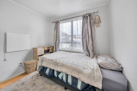 Photo of property in 15 Mcentee Street, Papakura, 2110