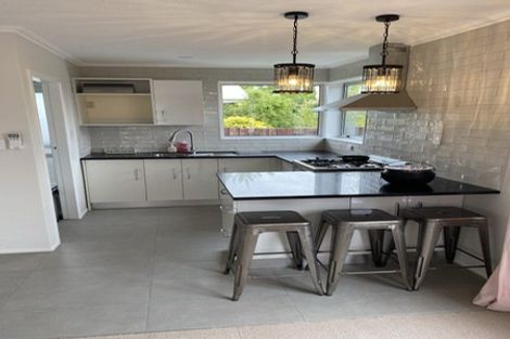 Photo of property in 1/104 Picton Avenue, Riccarton, Christchurch, 8011