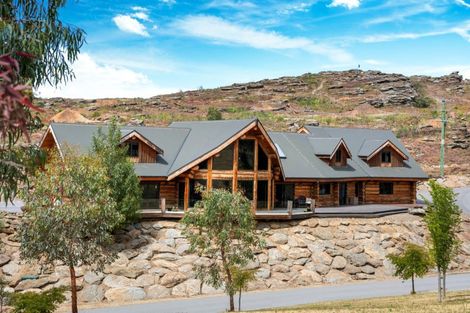 Photo of property in 21 Schaumann Road, Bridge Hill, Alexandra, 9320