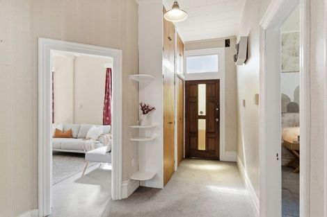 Photo of property in 558 Adelaide Road, Berhampore, Wellington, 6023