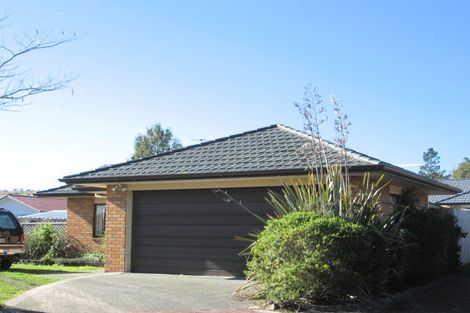 Photo of property in 15 Emmerdale Avenue, Papakura, 2110
