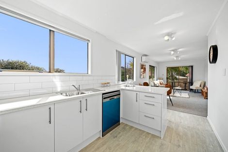 Photo of property in 20a Mckinstry Avenue, Mangere East, Auckland, 2024