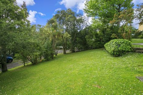 Photo of property in 20 Pavola Grove, Glenfield, Auckland, 0629