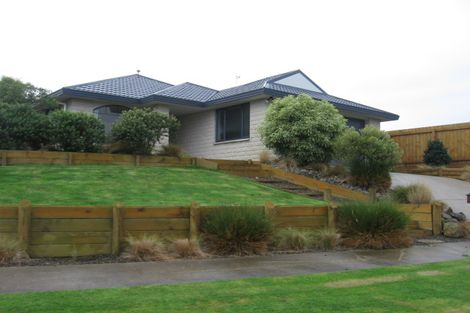 Photo of property in 60 Parnell Heights, Kelvin Grove, Palmerston North, 4414