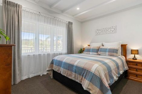 Photo of property in 294 Clevedon Kawakawa Road, Clevedon, Papakura, 2585