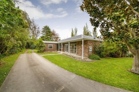 Photo of property in 1089 Saddle Road, Ashhurst, 4810