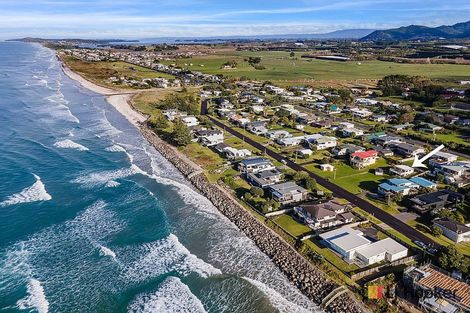 Photo of property in 17 The Loop, Waihi Beach, 3611