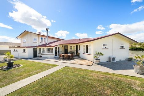 Photo of property in 85 Willoughby Street, Halcombe, Feilding, 4779