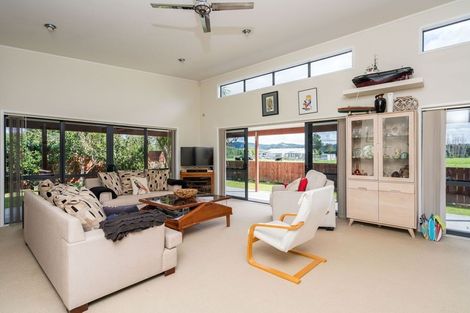Photo of property in 10 Somners Way, Waipu, 0510