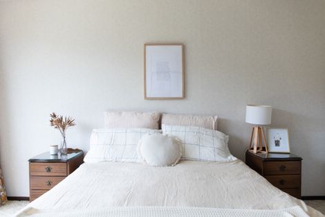 Photo of property in 18 Cecil Place, Cloverlea, Palmerston North, 4412