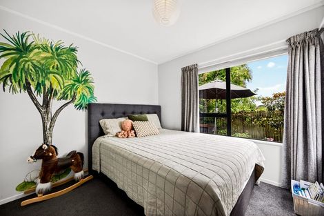 Photo of property in 15 Harvest Drive, Henderson, Auckland, 0612