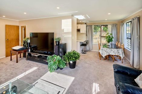 Photo of property in 84 Cunliffe Street, Churton Park, Wellington, 6037