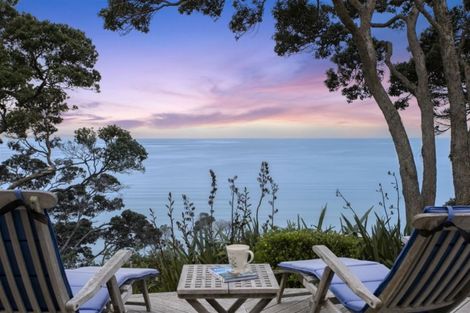 Photo of property in 30 Marellen Drive, Red Beach, 0932