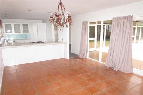 Photo of property in 46 Grenada Avenue, Forrest Hill, Auckland, 0620