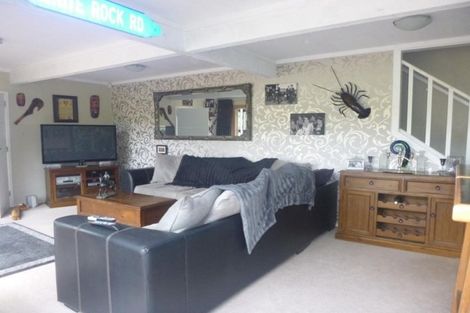 Photo of property in 57 Wyndham Road, Pinehaven, Upper Hutt, 5019