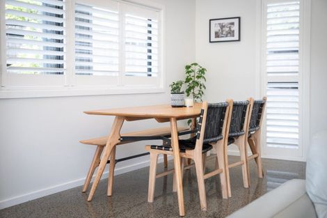 Photo of property in 51a Elizabeth Street, Waikanae, 5036