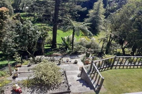 Photo of property in 8 Pararewa Drive, Whalers Gate, New Plymouth, 4310