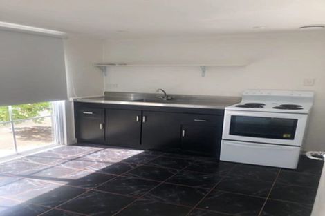 Photo of property in 536 Glenfield Road, Glenfield, Auckland, 0629