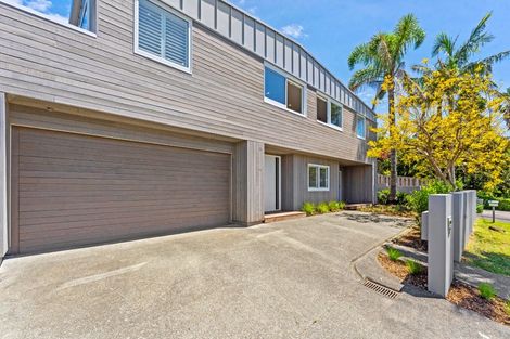 Photo of property in 1/37 Parr Terrace, Castor Bay, Auckland, 0620