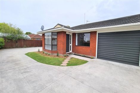Photo of property in 1/39 Solomon Avenue, Redwood, Christchurch, 8051