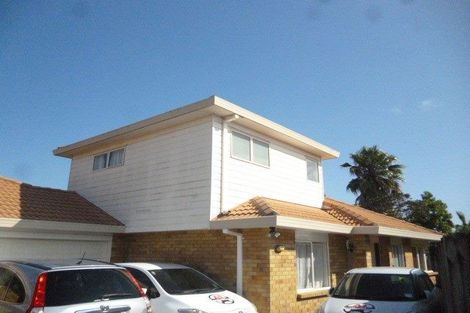 Photo of property in 2/25 Athenry Place, Dannemora, Auckland, 2016
