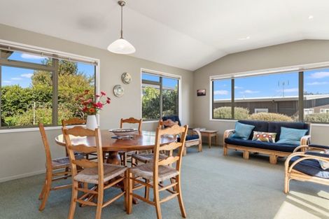 Photo of property in 10 Coppelia Avenue, Omokoroa, 3114