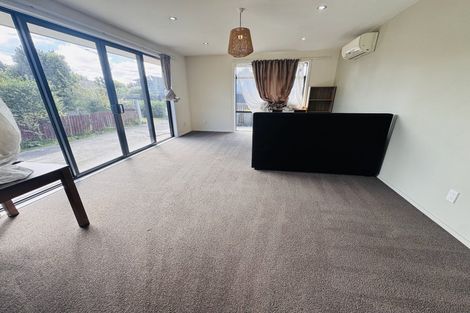 Photo of property in 17 Nortons Road, Avonhead, Christchurch, 8042