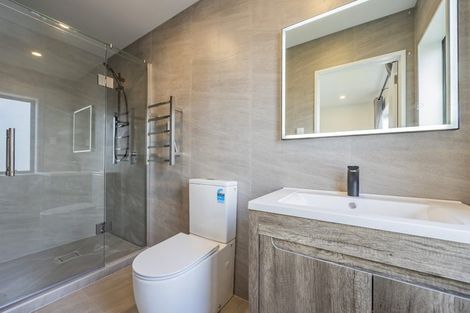 Photo of property in 1c Tudor Place, Mairangi Bay, Auckland, 0630