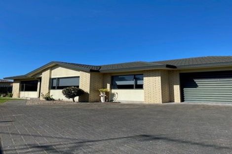 Photo of property in 2/28 Park Road, Greenmeadows, Napier, 4112