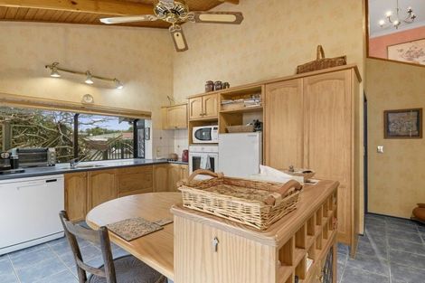 Photo of property in 16 Regal Street, Levin, 5510