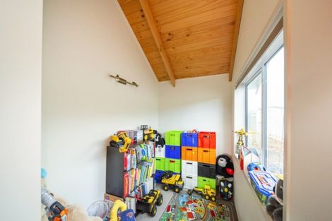 Photo of property in 4 Montague Grove, Stratford, 4332