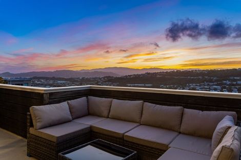 Photo of property in 81 Nevay Road, Miramar, Wellington, 6022